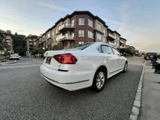 2017 Volkswagen PASSAT