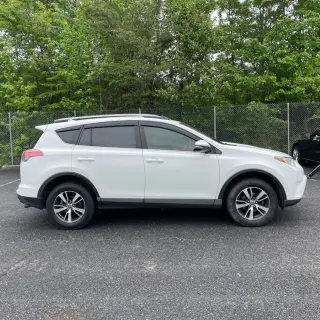 2017 Toyota RAV4