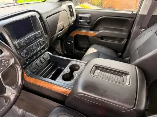2017 Chevrolet SILVERADO 1500 CREW CAB