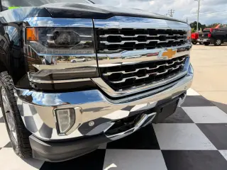 2017 Chevrolet SILVERADO 1500 CREW CAB