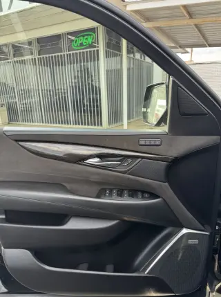 2018 CADILLAC ESCALADE