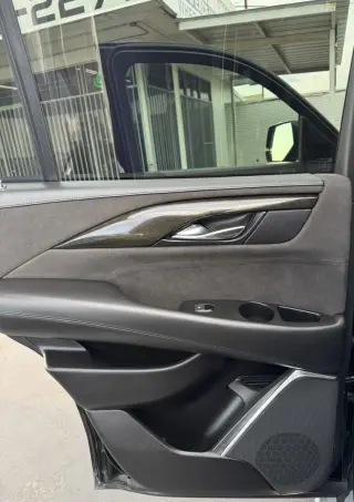 2018 CADILLAC ESCALADE