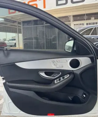 2019 MERCEDES-BENZ C-CLASS