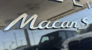 2017 PORSCHE MACAN