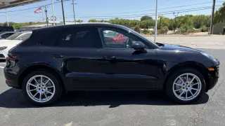 2017 PORSCHE MACAN