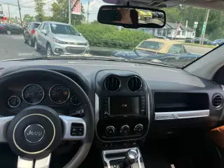 2017 JEEP COMPASS