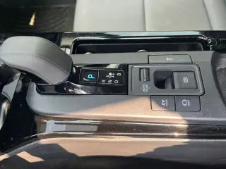 2024 TOYOTA PRIUS