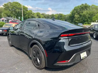 2024 TOYOTA PRIUS