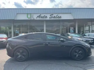 2024 TOYOTA PRIUS