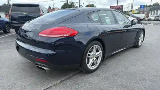 2016 Porsche PANAMERA