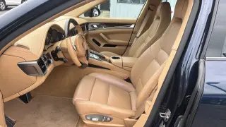 2016 Porsche PANAMERA