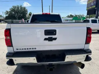 2018 Chevrolet SILVERADO 2500 HD CREW CAB