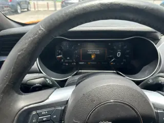 2018 Ford MUSTANG