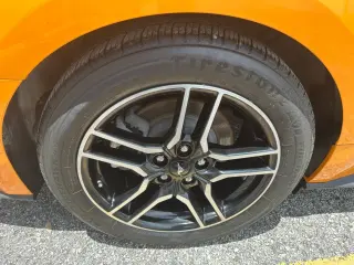 2018 Ford MUSTANG