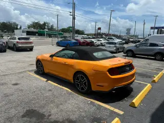 2018 Ford MUSTANG