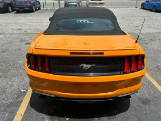 2018 Ford MUSTANG