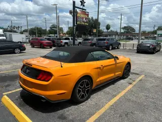 2018 Ford MUSTANG