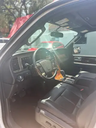 2014 Lincoln NAVIGATOR
