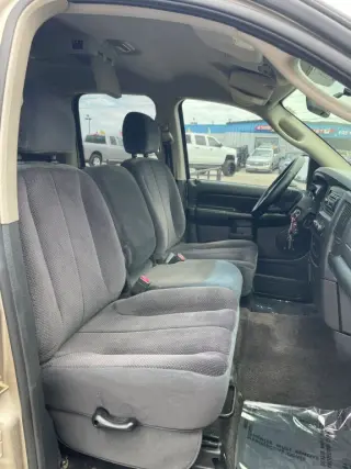 2005 Dodge RAM 1500 QUAD CAB