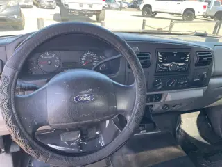2006 Ford F250 SUPER DUTY REGULAR CAB