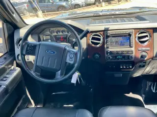 2011 Ford F250 SUPER DUTY CREW CAB