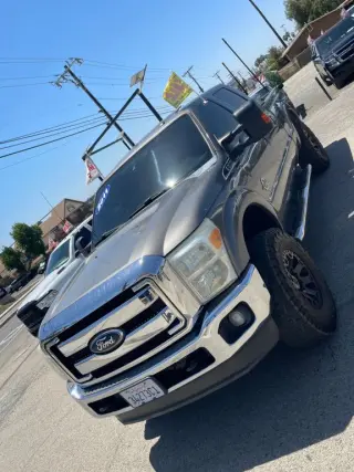 2011 Ford F250 SUPER DUTY CREW CAB