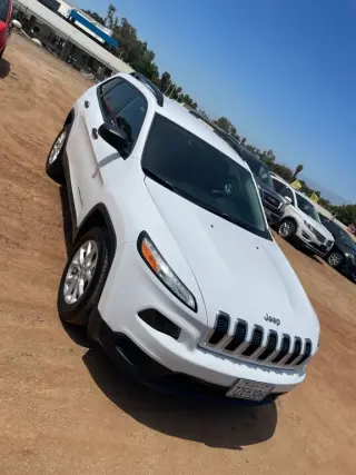 2017 Jeep CHEROKEE