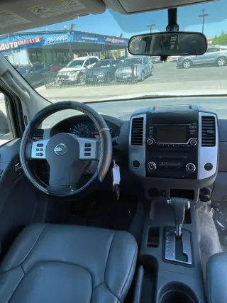 2017 Nissan FRONTIER CREW CAB
