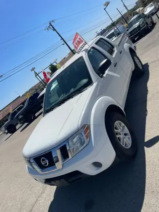 2017 Nissan FRONTIER CREW CAB