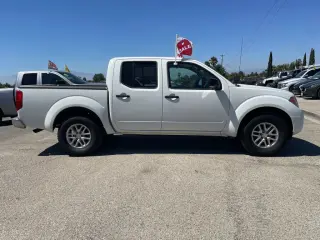2017 Nissan FRONTIER CREW CAB