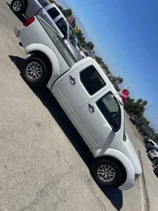 2017 Nissan FRONTIER CREW CAB