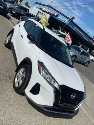 2024 Nissan KICKS