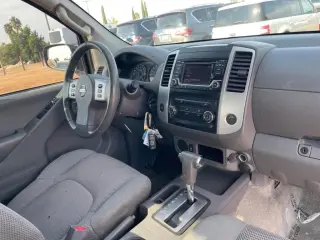 2016 Nissan FRONTIER CREW CAB
