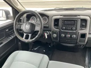 2019 Ram 1500 CLASSIC QUAD CAB