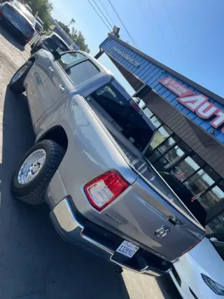 2019 Ram 1500 CREW CAB