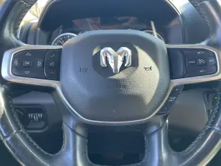 2019 Ram 1500 CREW CAB