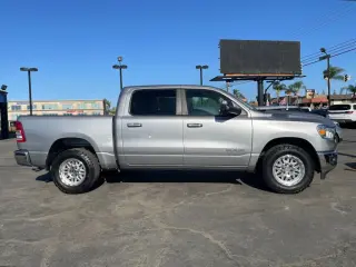 2019 Ram 1500 CREW CAB
