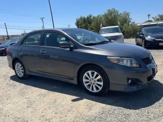2010 Toyota COROLLA