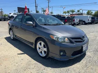 2013 Toyota COROLLA