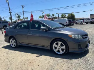 2013 Toyota COROLLA