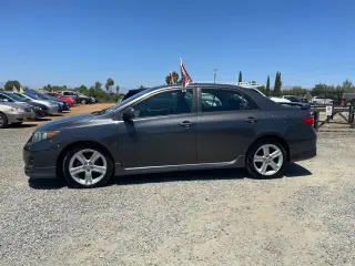 2013 Toyota COROLLA