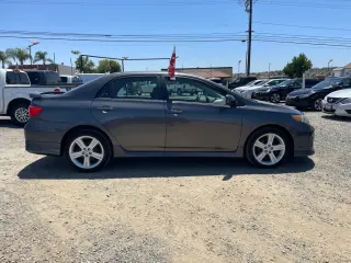 2013 Toyota COROLLA