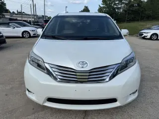 2015 TOYOTA SIENNA