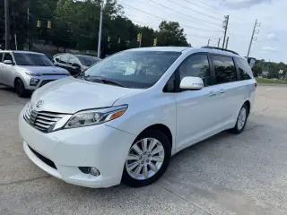 2015 TOYOTA SIENNA