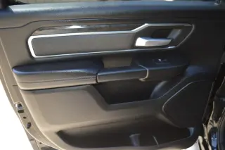2019 Ram 1500 CREW CAB
