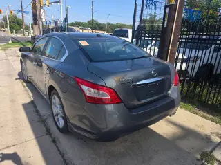 2010 NISSAN MAXIMA