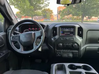 2019 Chevrolet SILVERADO 1500 CREW CAB