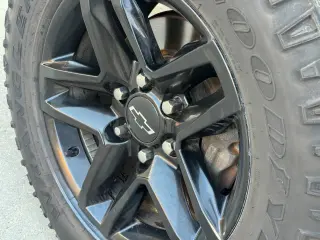 2019 Chevrolet SILVERADO 1500 CREW CAB