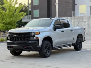 2019 Chevrolet SILVERADO 1500 CREW CAB