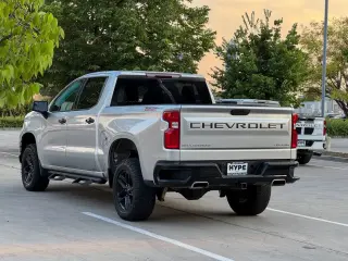 2019 Chevrolet SILVERADO 1500 CREW CAB